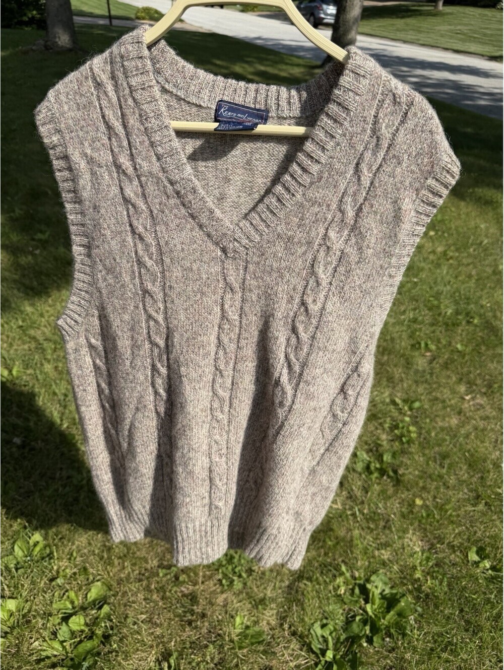 The Keats and Lyford 100% Shetland Wool Men's Sweater Vest Taupe Color Size L